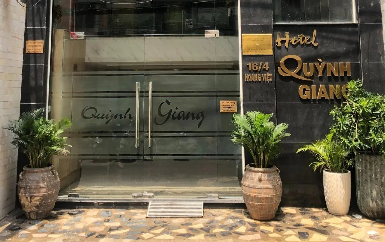Quynh Giang Hoang Viet Hotel Ho Chi Minh City